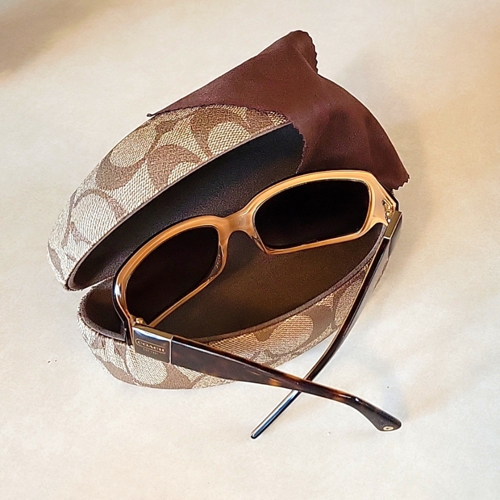 Coach sunglasses - Picture 3 of 3